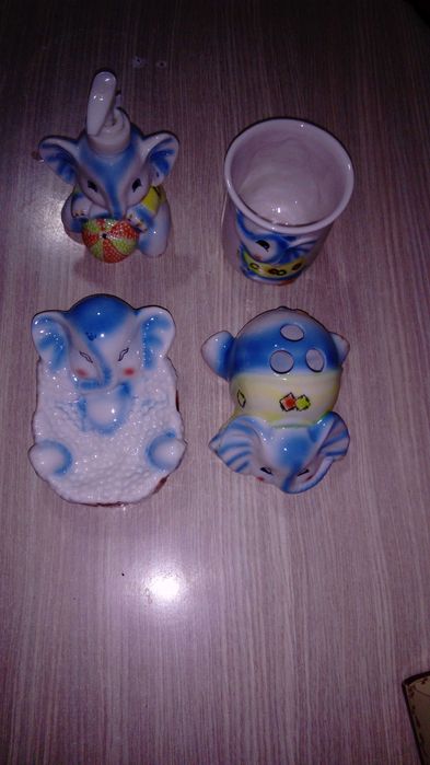 Продаётся новый комплект для ванной комнаты "Слон"