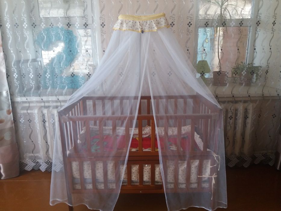 Продам детскую кроватку.