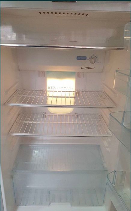 ХОЛОДИЛНИК Toshiba холати идеал даражада