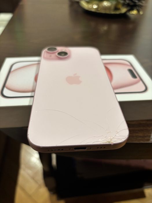 iPhone 15 128 GB Pink