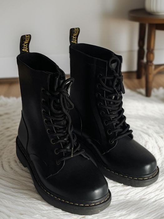 Dr. Martens 1460 (8-Eye) Negri, Talpa AirWair | Stare Foarte Bună