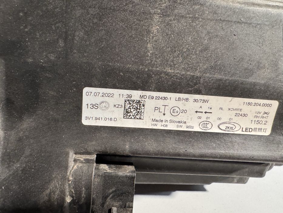 far led stanga dreapta skoda superb 3