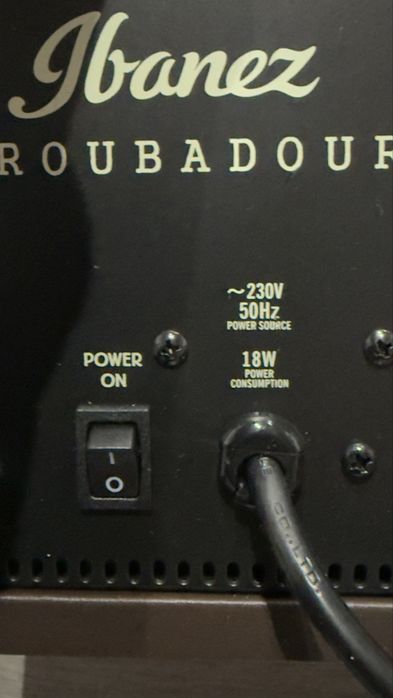 Amplificator  Chitara Acustica  Nou -Nout- Ofertă.