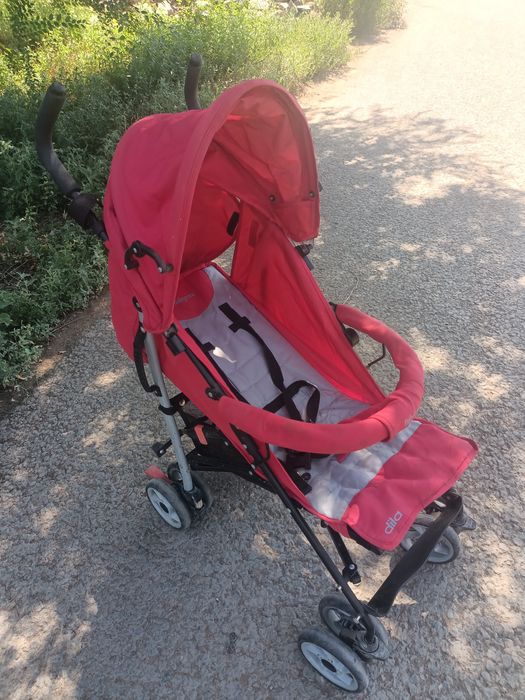 Продам прогулочную коляску