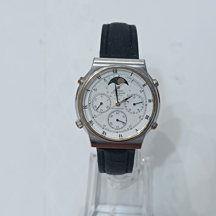 Seiko chronograph 7A48-7000