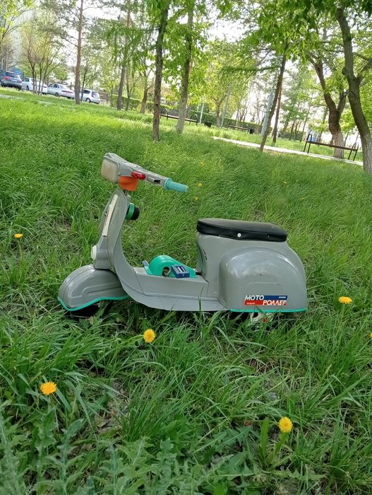Продам детский мини мотороллер