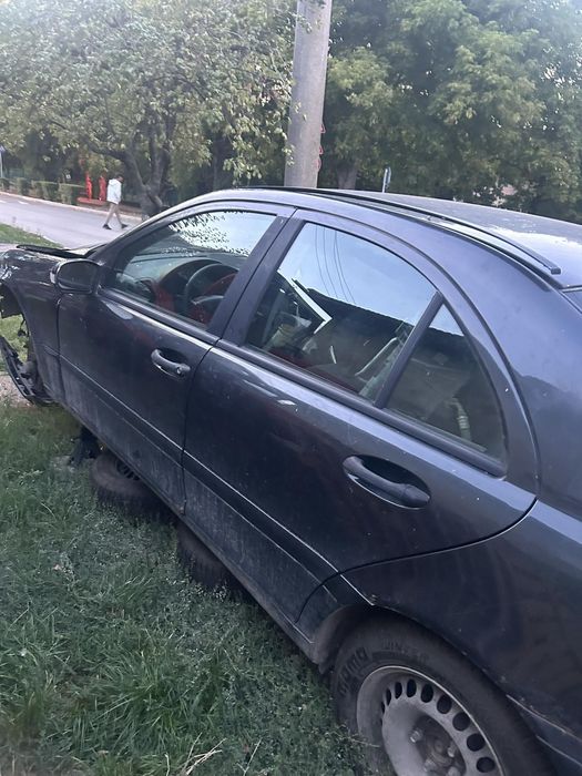 Мерцедес Ц 220 ЦДИ за части