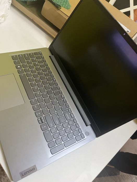 Laptop lenovo idea pad 3 16 gb