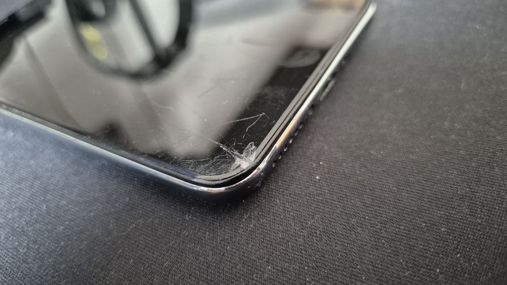 Xiaomi Pocophibe f1 6GB RAM, 128GB storage