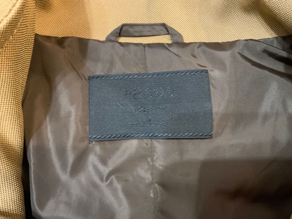 Prada-оригинално,палто 54 хл