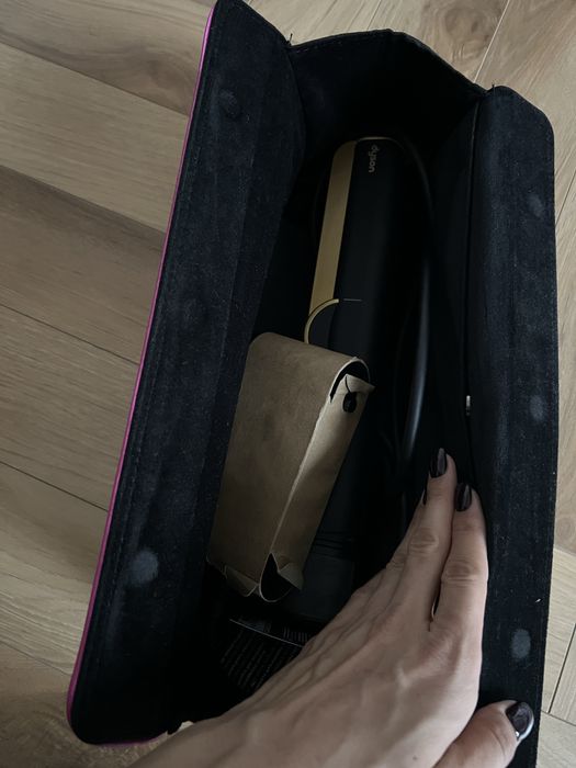 Продам dyson выпрямитель фен оригинал