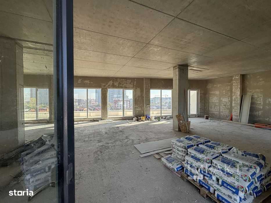 Imobil versatil cu functiuni mixte zona P-ta Mihai Viteazul