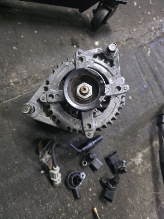 Kia K7 запчасти дачик