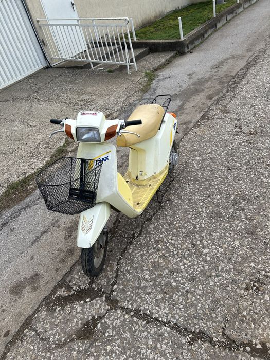 Скутер Хонда, регистриран