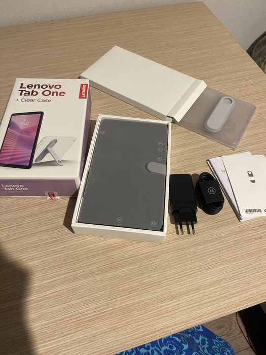 Планшет Lenowo Tab One
