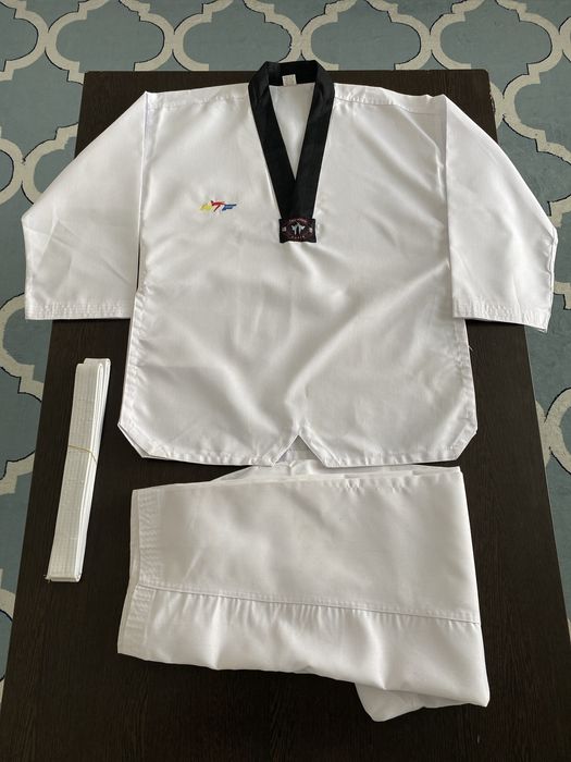 Кимоно (добок) для тхэквондо (WT)