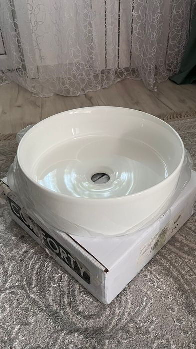 Продается раковина для ванны.