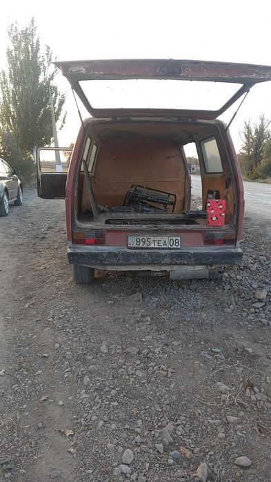 Продам машину Wolkswagen Transporter