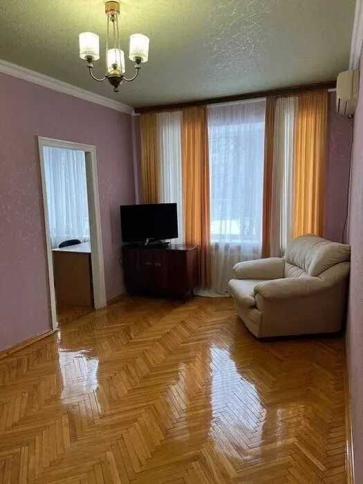 Дава се под наем Двустаен апартамент в София, Център - 55 кв.м за 407.49 € - Снимка #2