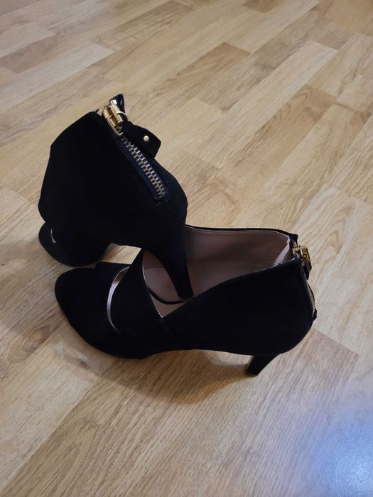 Vand sandale elegante