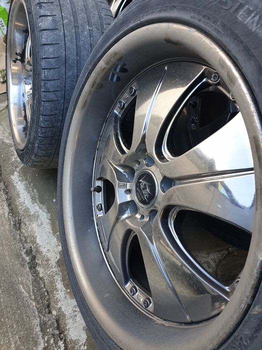 Джанти с гуми спорт пакет18ки за японки авт.