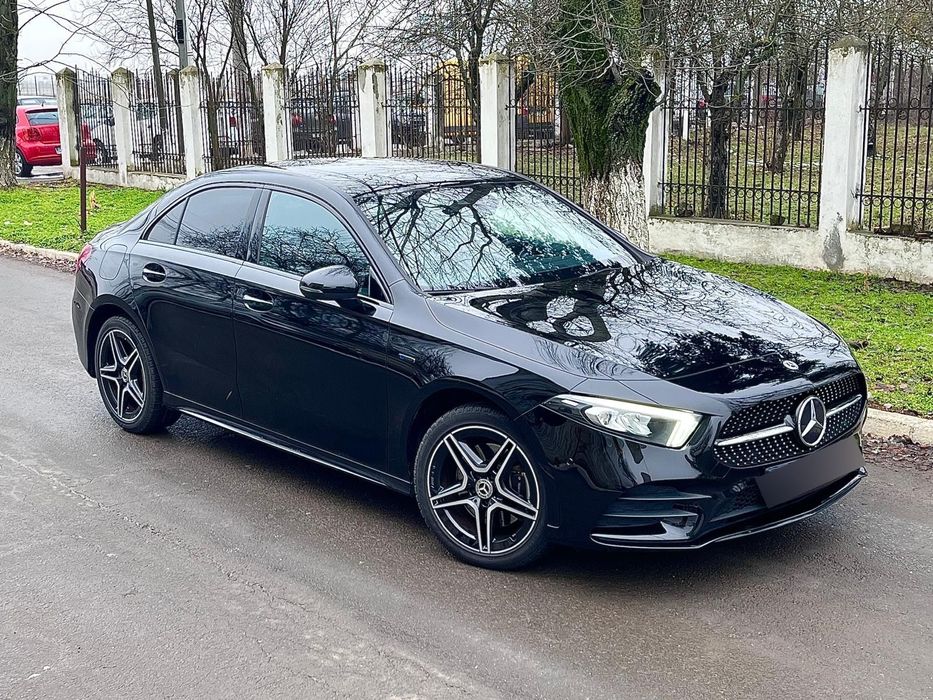 Mercedes-Benz A 250 Un singur proprieta/ Automata/2021/AMG PAKET/Hybrid plug In