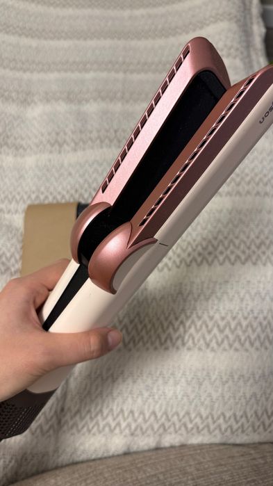 Dyson фен-выпрямитель