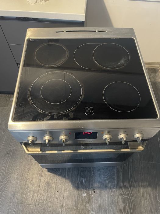 Электрическая плита