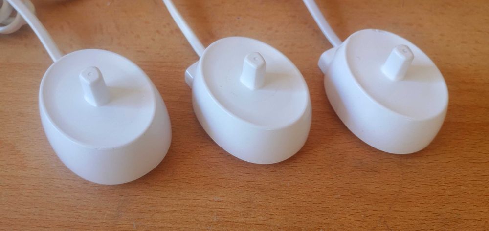 Încărcător periute Oral B