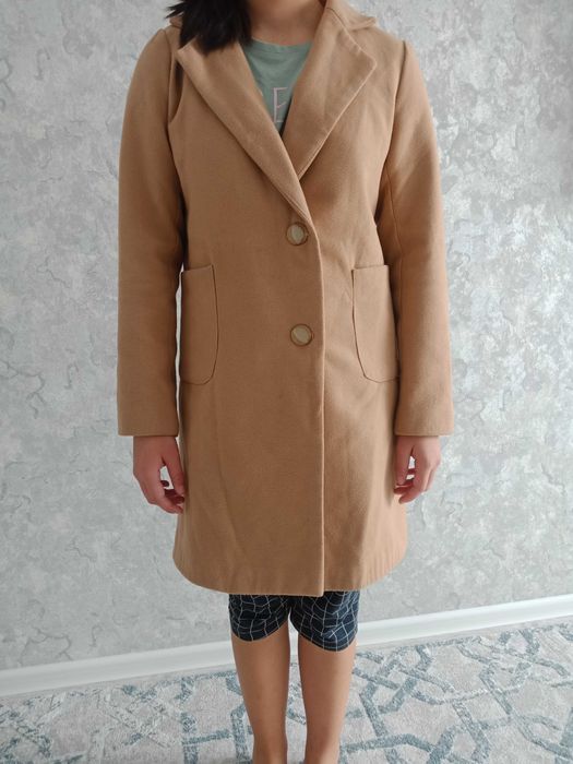 Женское осеннее пальто