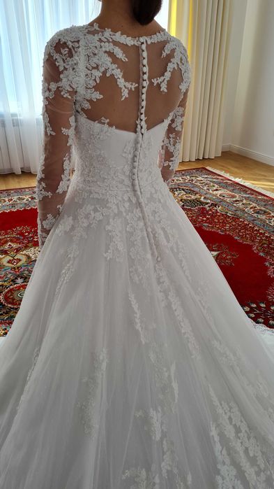 Свадебное платье XS (евро 32, рос. 38-40)