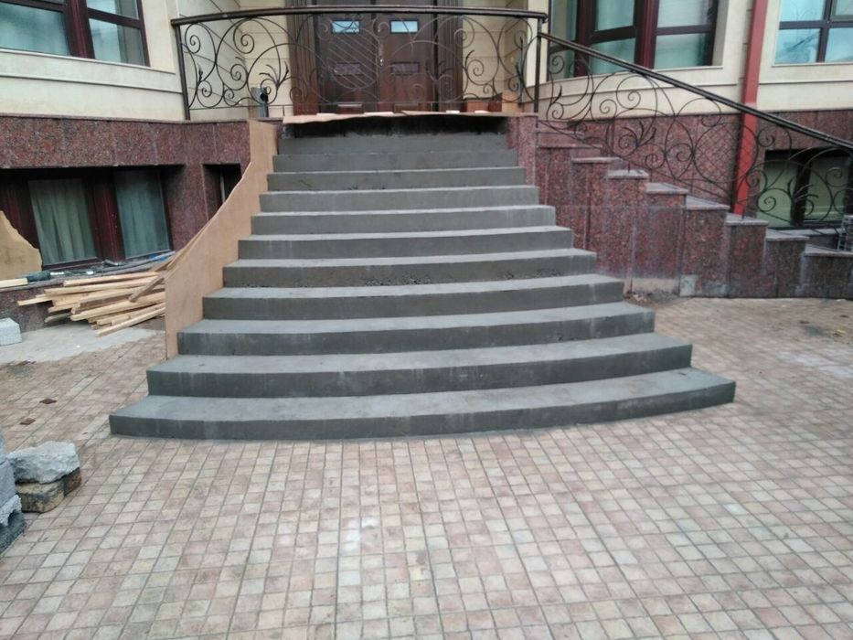 Beton zinapoyalar lestnisalar manalitniy quyamiz