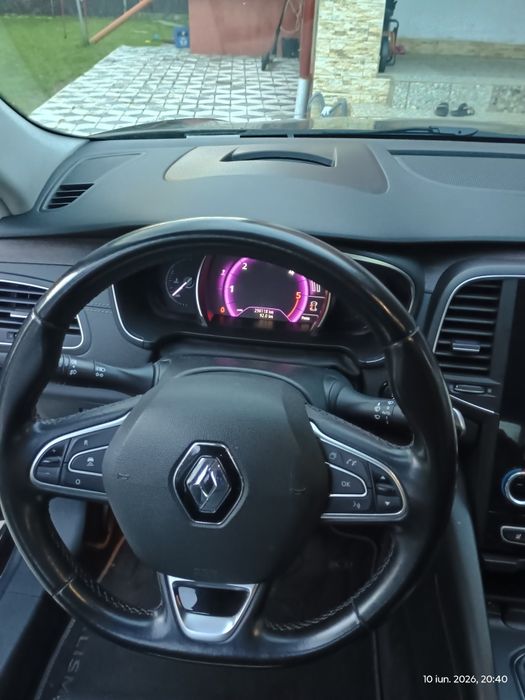 Vând Renault Talisman.