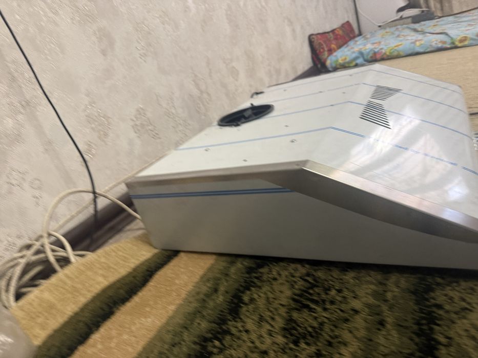 Продам вытяжку Simurg 600xd