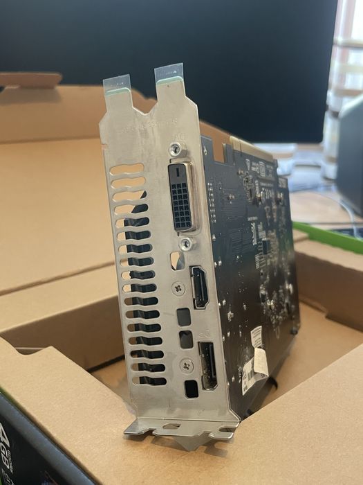 Видеокарта Nvidia geforse GTX 1650 4gb