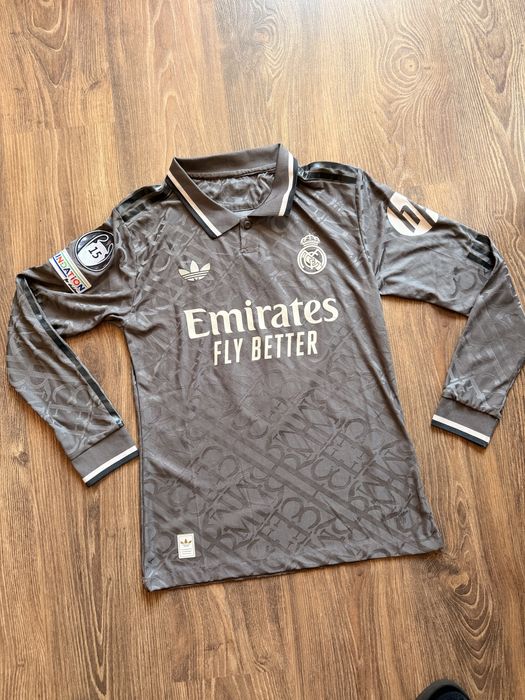 Продавам футболна фоанелка  на Реал Мадрид  / Real Madrid  2024-2025 9 MBAPPE
