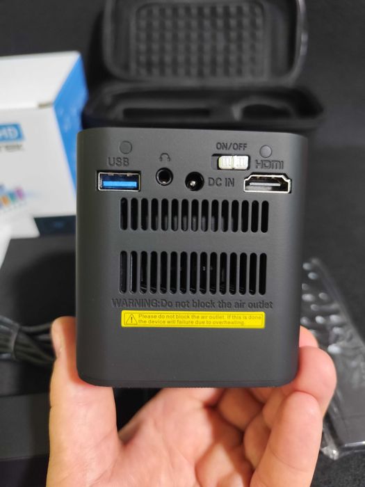 Video-proiector BYINTEK P19 4K, 3D LED