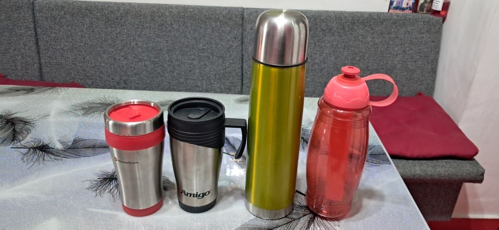Termos,2 cani cafea,sticla apa