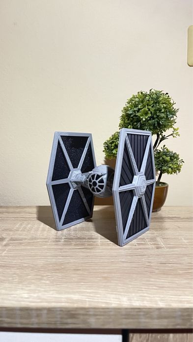 Космически кораб Tie fighter