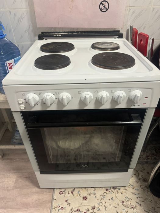 Продам электрическую плиту