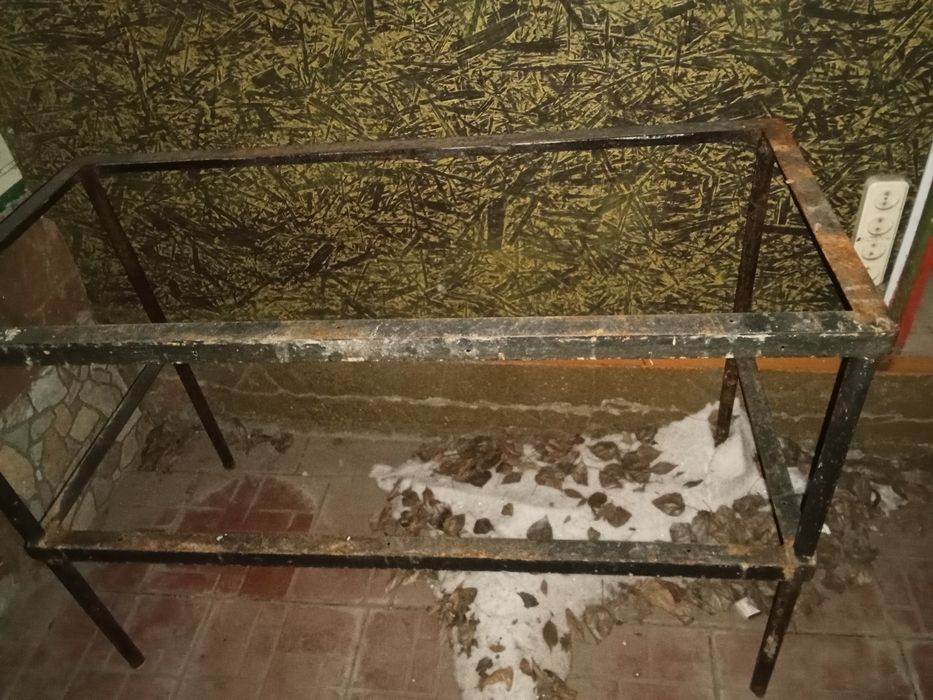 Каркас из проф-трубы.