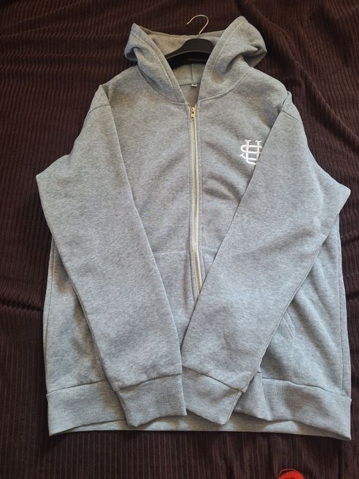 Продам кофту  и штаны новые