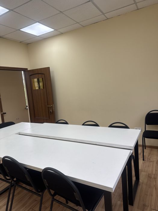 Кабинет в аренду в проходимом месте