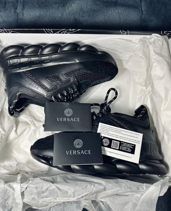 Versace Chain Reaction