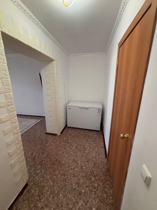 продам двухкомн. квартиру