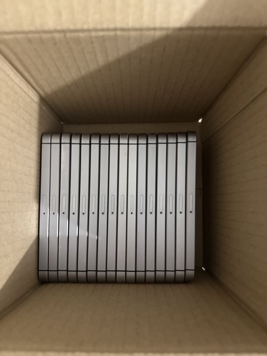 16 x iPhone SE 2016 in stare buna de functionare