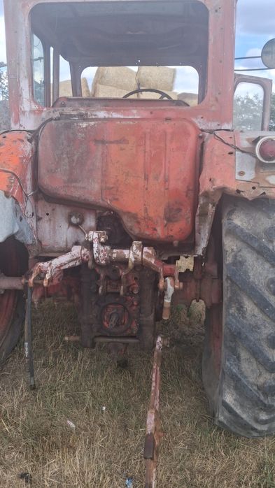 De vanzare tractor mtz 50 si o jumătate de mtz 50