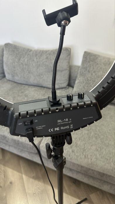 Продам кольцевую LED лампу