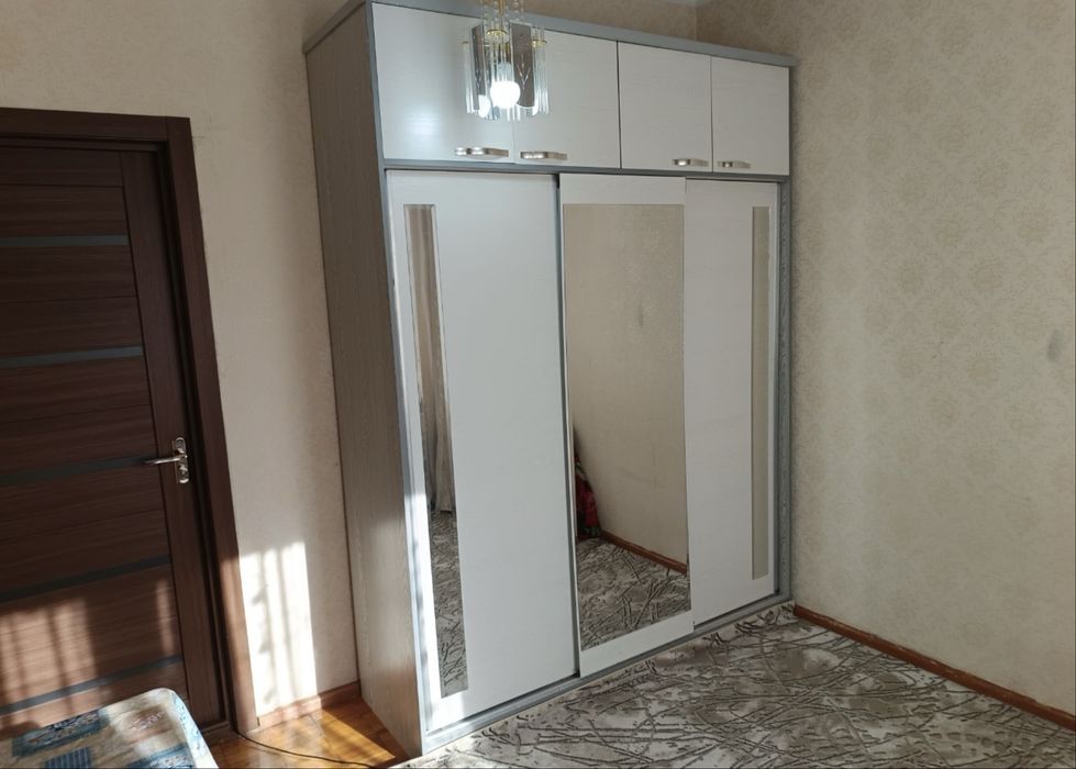 Код 830  Продается 4/4/5 ком квартира куйлюк массив 5