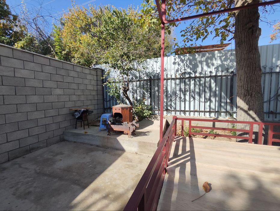 Отличная дача  9 км. От Сельхоз института. 6 соток+ 3 сотки. У реки